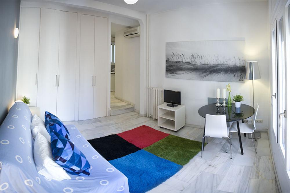 Alquiler Temporal Plaza Mayor Appartement Madrid Buitenkant foto