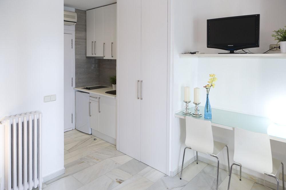 Alquiler Temporal Plaza Mayor Appartement Madrid Buitenkant foto